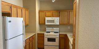 Rare & hard to find 2 BED & 2 BATH with ATTACHED GARAGE. Gallery 5