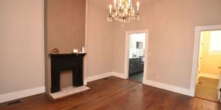 Historic Townhome !! Gallery 3