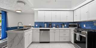 Charming 3BR House in Toledo Gallery 1