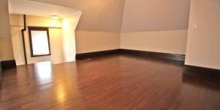 W Oakland Ave 38 NCR Gallery 25