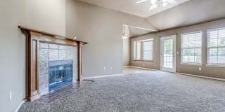 Charming home in Yukon + 3 bedrooms + 2 bathrooms Gallery 5