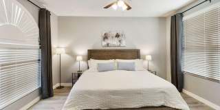 2930 N RAVEN -- Gallery 12