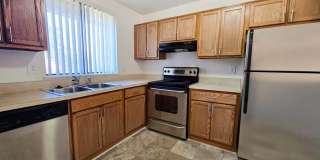 Creekside of Farmington Gallery 1