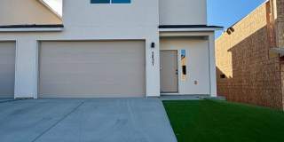 Gorgeous, Brand New 3 bed, 2.5 ba- Southridge Location! Gallery 1