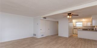 5133 Middlecoff Gallery 3