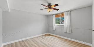 Beautiful 2 Bed, 1 Bath Garden-Level Apartment in Sunnyside! Gallery 14