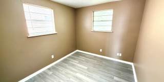 AVAILABLE NOW! 2 Bedroom / 1 Bath Duplex Near Brooks City Base! Gallery 11