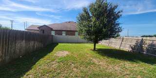 Wood Like Tile Flooring & Vinyl Plank - No Carpet / 1 Story Unit/ Fenced in Yard / Interior Washer Dryer Connections / CISD Gallery 25