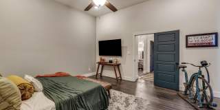 Fully Furnished Sleeps 8 with 3 Full Bedrooms and 3 full baths  Parking behind the secured gate Gallery 15