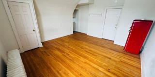 STUDIO APARTMENT WITH HEAT INCLUDED AVAILABLE NOW! Gallery 4