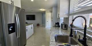 251 SE 46th Street Gallery 21