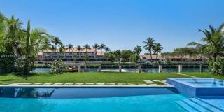 493 Holiday Dr #0 HALLANDALE BEACH, FL 33009 Gallery 57