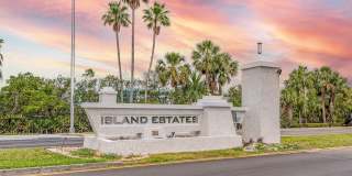 105 ISLAND WAY Gallery 1