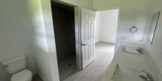 1701 NE 44th Terrace Gallery 13