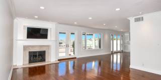 4 White Water Gallery 22