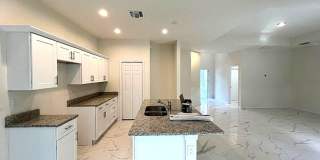 Large 4 bedroom, 3 bath, 2 car garage-MOVE IN READY! Gallery 19