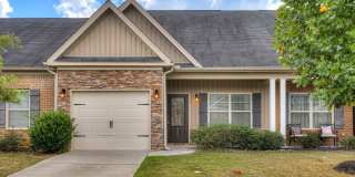 929 Erika Lane Gallery 1