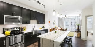 Groves South Lamar Apartments Gallery 8