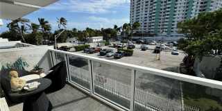 5313 Collins Ave Gallery 11