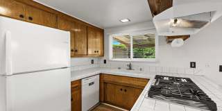 Spacious Home on Corner Lot! Gallery 10