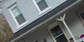 2 Bed 2 Bath Located on Balsam! Ac and Laundry! Gallery 1