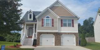 Amazing 5 Bedroom Home for Lease Gallery 1