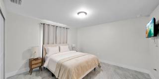 903A Albany Avenue Gallery 28