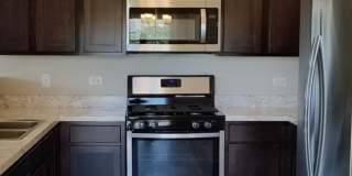 Douglas Fir-2Br/2Ba Rental Home-2nd Floor Gallery 10