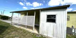 FIRST MONTH RENT FREE! Cute and Quiet 2/2 in N. Ft. Myers Gallery 27