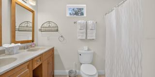 221 13TH AVENUE NE Gallery 40