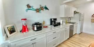 Available MAY - DEC 2026 Fully Furnished Turn Key 2 BR 2 BA inc Utilities Heart of Downtown Vero! 55+ Community Gallery 9