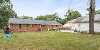 BEAUTIFUL 2200 SF RANCHER IN CHESTERFIELD Gallery 8