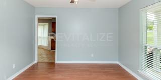 1724 Rustic Wood Ct – Classic Comfort Meets Outdoor Living Gallery 9