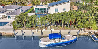 307 Holiday Dr Gallery 1