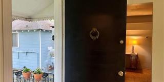 115 GRENADINE Street Gallery 2