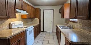 (3) Bed/(2) Bath in West Norman Avail NOW! Gallery 6