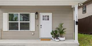 1835 Glade Street Gallery 2