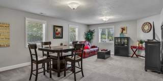 Fully Furnished beautiful Sanders Beach home Gallery 38
