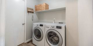 6343 Gossamer Street Gallery 11