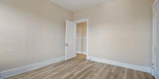 113 Johnston Avenue Gallery 17