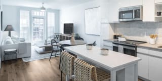 250 Mission Gallery 1