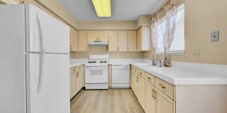 N Las Vegas Single Family Home - New Paint and LVP Flooring Gallery 18