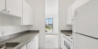 Lakewood Apartments at Lake Merced Gallery 22