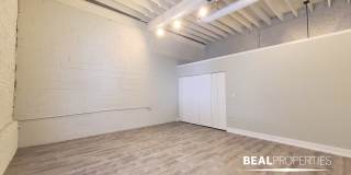2320 N Damen Ave Gallery 5