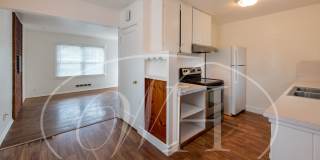 Great 3 Bedroom Home with Big Backyard Gallery 1
