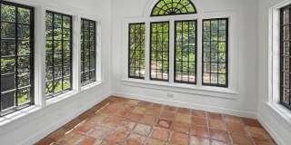 340 North McLean Boulevard Gallery 1
