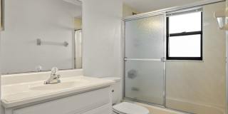 4620 SE 5th Place unit: 106 Gallery 21