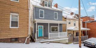 AVAILABLE MAY 1ST!! STUNNING 3 BEDROOM, MUST SEE! Gallery 1