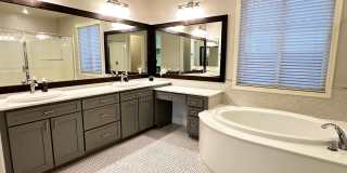 HIGHLY DESIRABLE AND SPACIOUS HOME FULLY EQUIPPED WITH SOLAR PANELS + LANDSCAPING INCLUDED Gallery 22