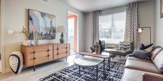 Renaissance Square Gallery 19